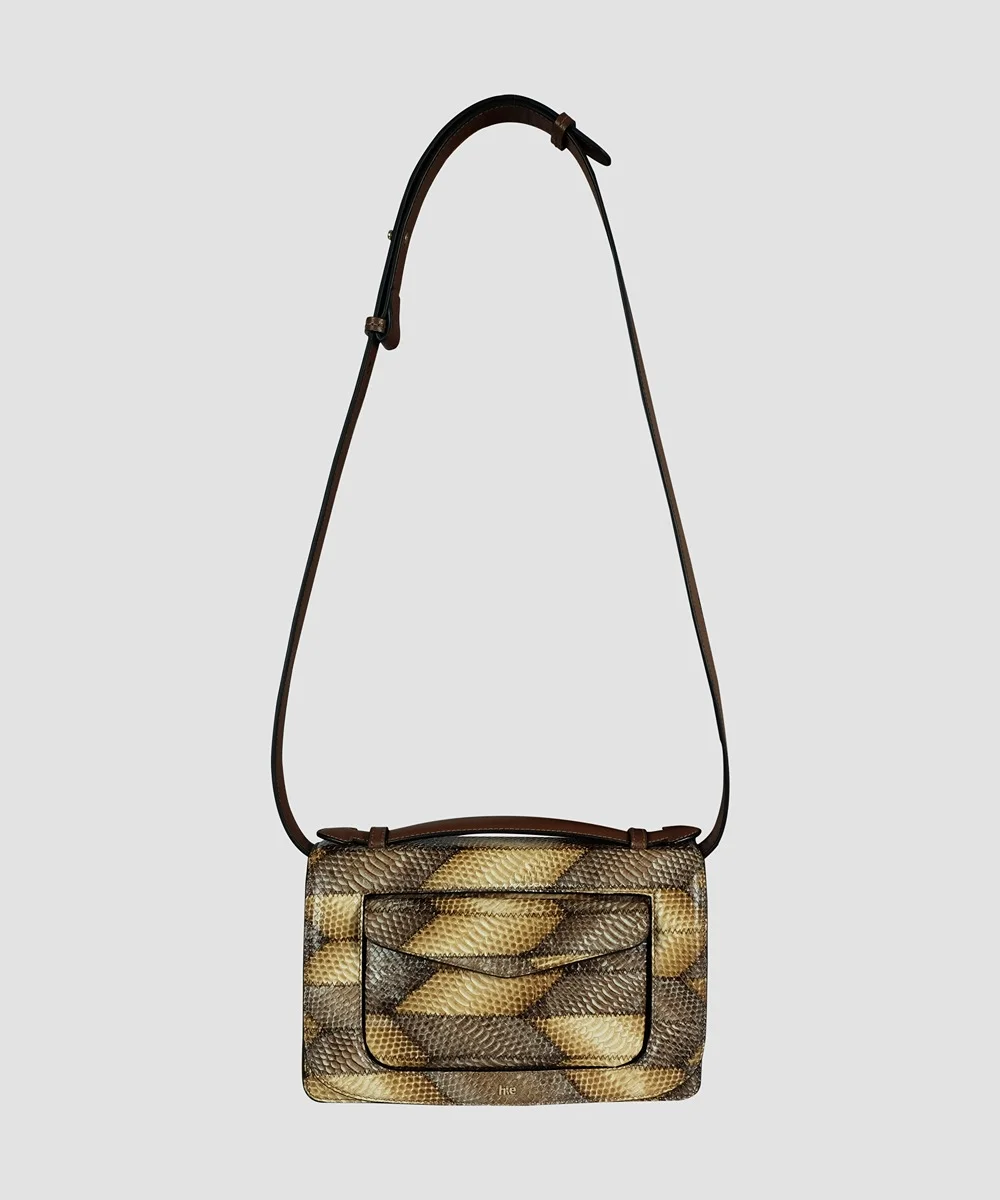 Hailey Crossbody Bag - Image 3